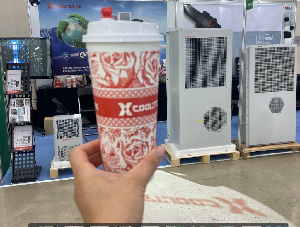 COOLTEC Cabinets Defy Tariffs, Secure Repeat US Order with Air Freight to Houston缩略图 COOLTEC Cabinets Defy Tariffs, Secure Repeat US Order with Air Freight to Houston缩略图